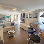 Frgk 'luxury Heated Pool, & Ultra-fast Wi-fi' Villa
