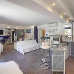Villa Frgk 'luxury Heated Pool, & Ultra-fast Wi-fi'