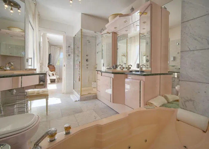 Villa Frgk 'luxury Heated Pool, & Ultra-fast Wi-fi' *
