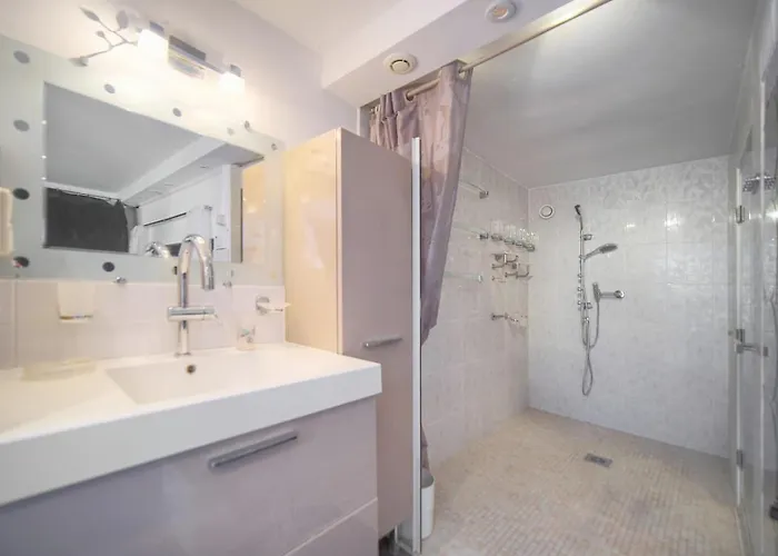 Vila Frgk 'luxury Heated Pool, & Ultra-fast Wi-fi' *