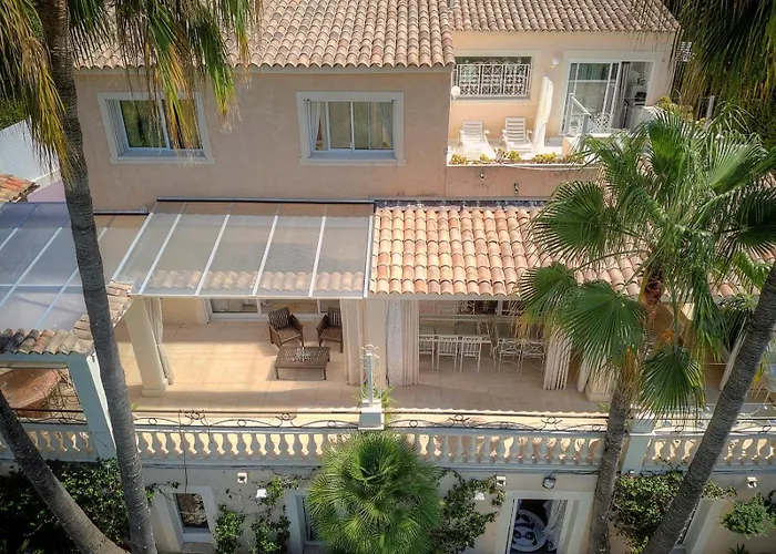 Frgk 'luxury Heated Pool, & Ultra-fast Wi-fi' Villa