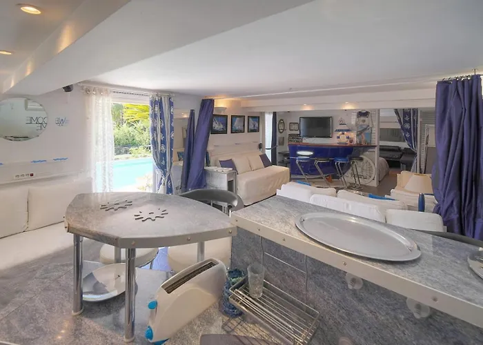 Frgk 'luxury Heated Pool, & Ultra-fast Wi-fi' Vila *