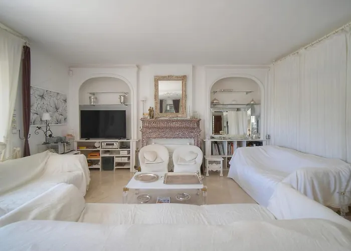 Vila Frgk 'luxury Heated Pool, & Ultra-fast Wi-fi' *